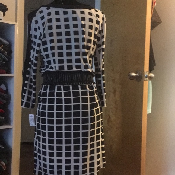 Dress Blk and white - Picture 2 of 2